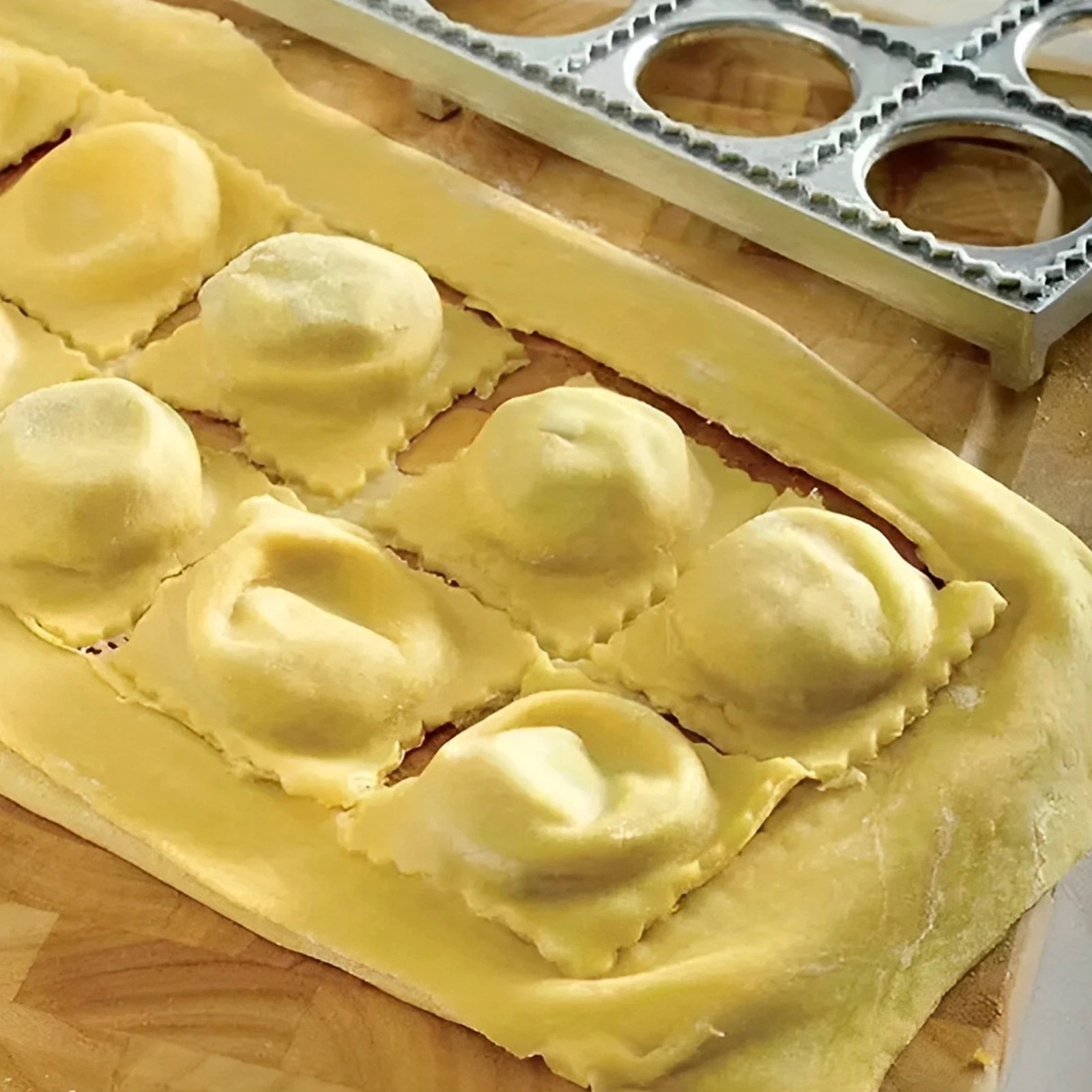 Knödelform, 12 Löcher, Ravioli – Kitchen Appliances Packages Bewertung und Preis